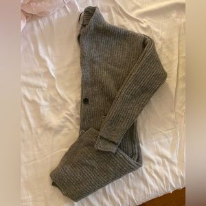Uniqlo 100% Wool Knitted Gray Long Cardigan